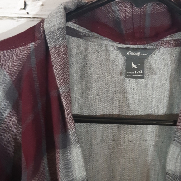 Plaid Asymmetrical Top 2XL - Picture 2 of 4